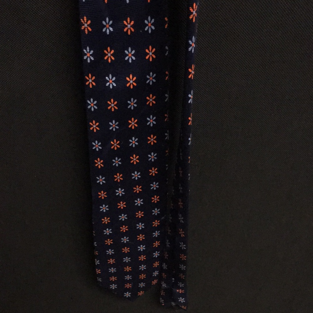 Charles Tyrwhitt Navy Tie with Floral Pattern